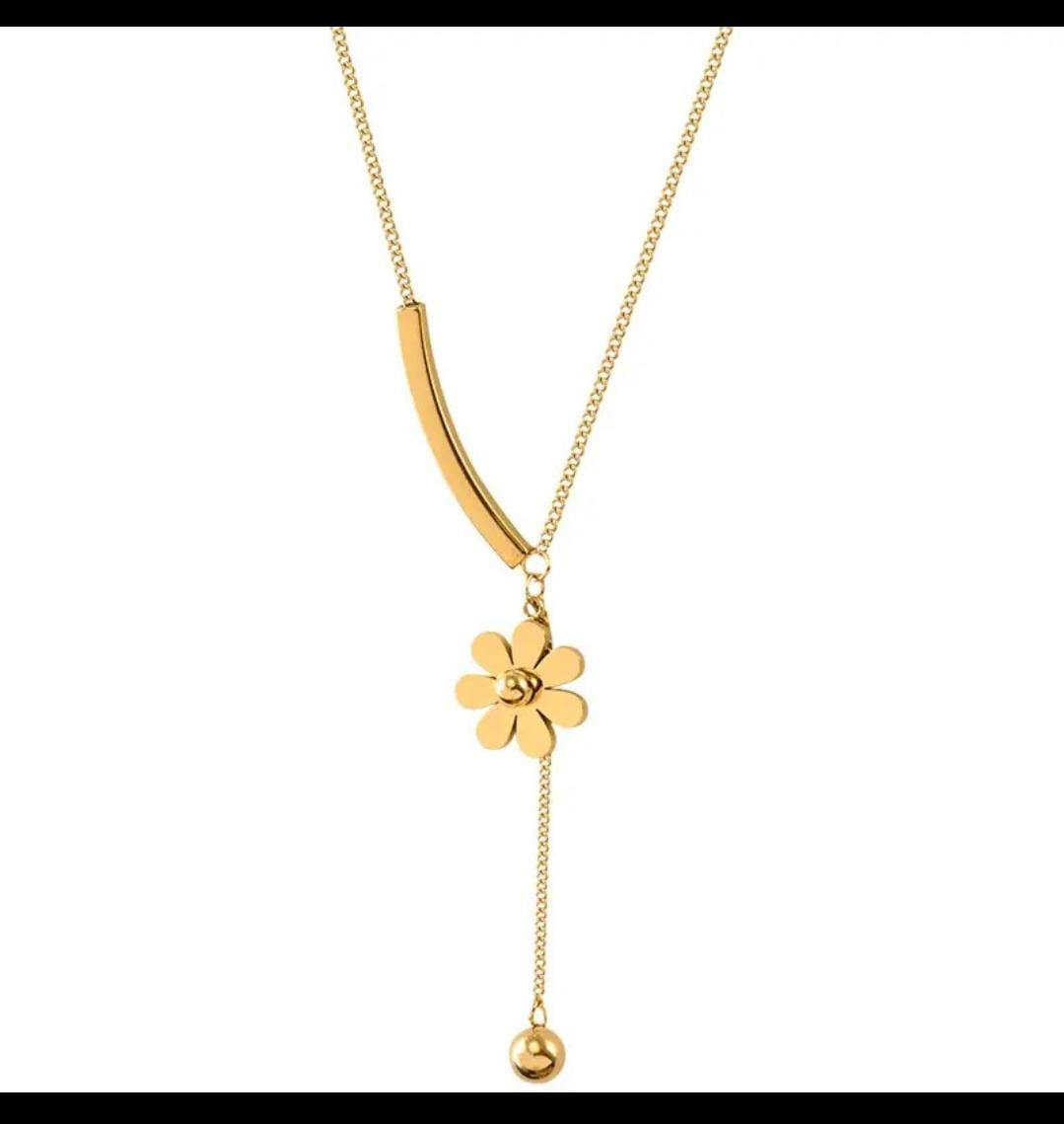Gold Plated Anti Tarnish Stainless Steel Flower Pendent Chain Necklace
