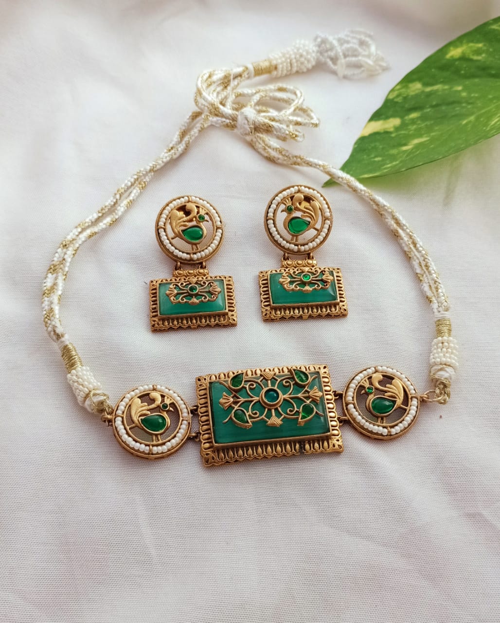 Elegant Peacock Motif Gold plated Choker Set with Earrings