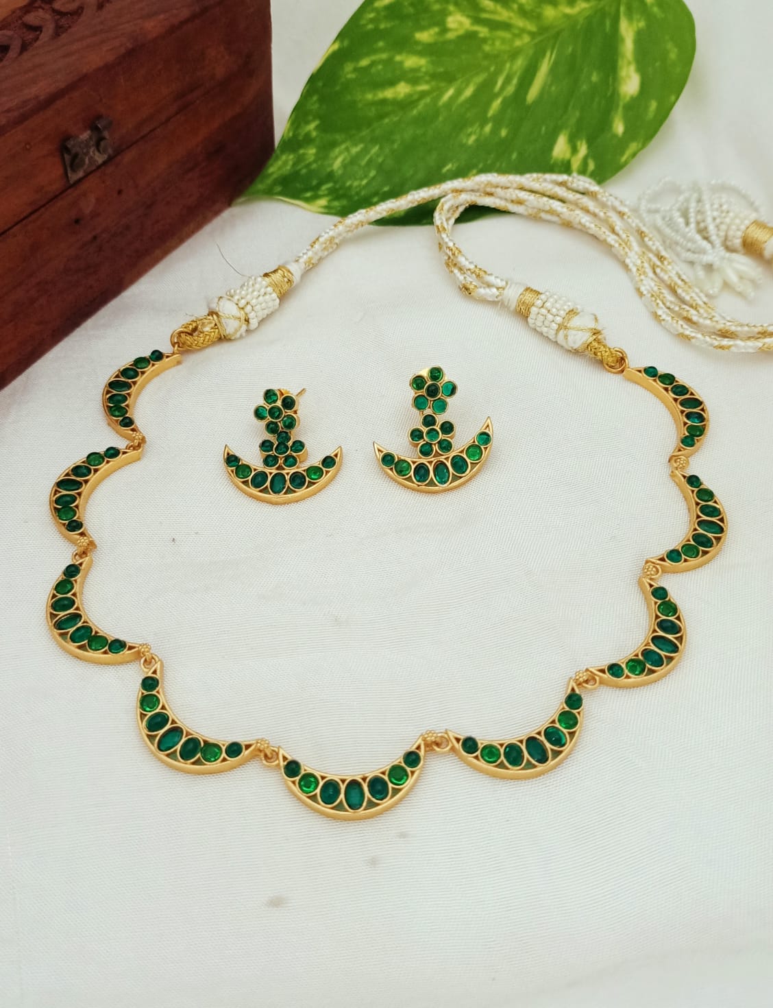 Beautiful Gold plated Necklace with Earrings for women