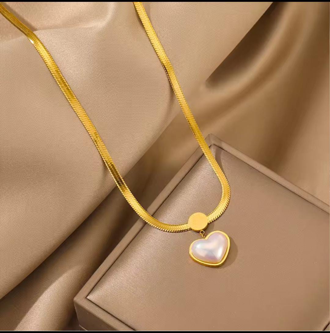 Gold Plated Anti Tarnish Stainless Steel Heart Pendent Chain Necklace