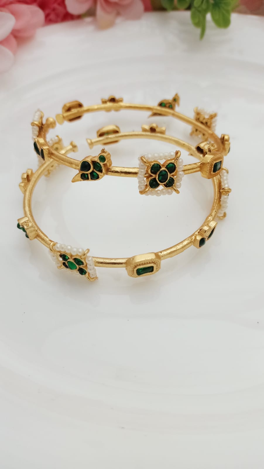 ISHA Gold Plated Bird motif openable bangle