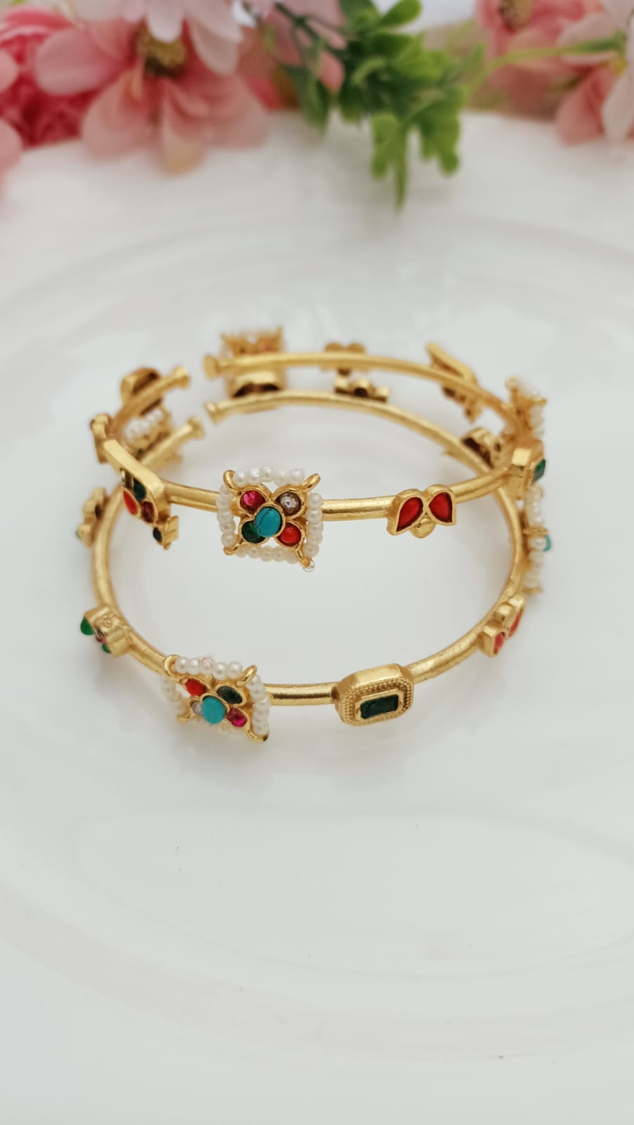 ISHA Gold Plated Bird motif openable bangle