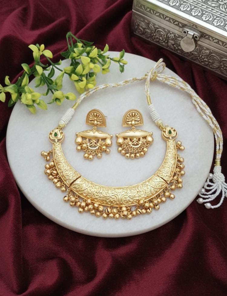 Mohini Brass Gold Plated Hasli with Earrings