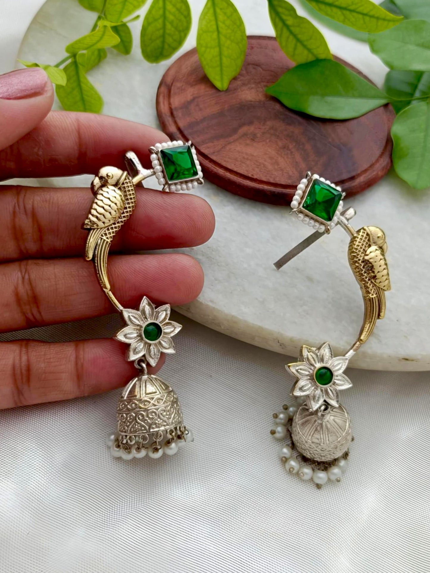 Beautiful Dual Tone Parrot Green Colour Earcuff