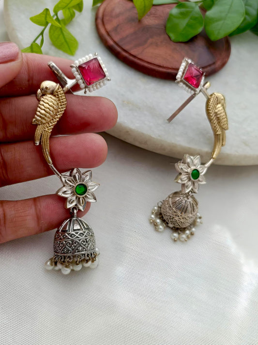 Taara Beautiful Dual Tone Parrot motif Earcuff