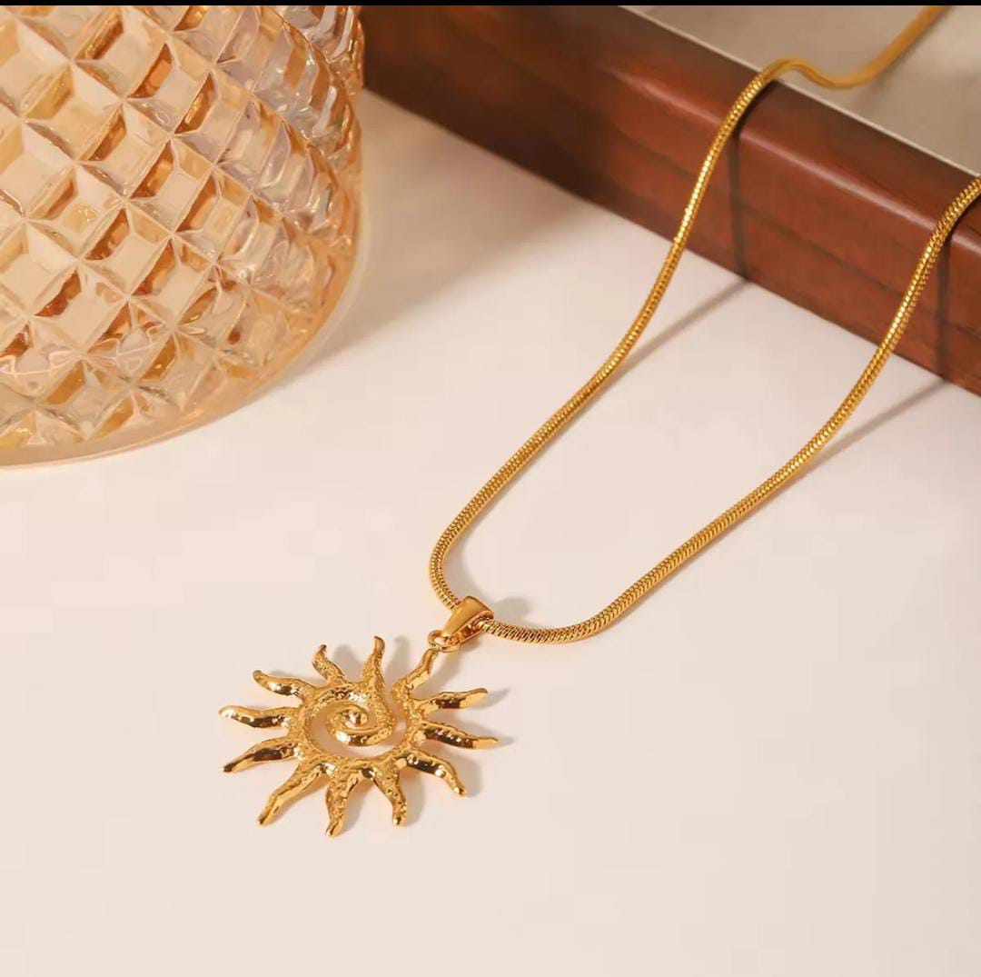 Gold Plated Anti Tarnish Stainless  Pendant Chain Necklace