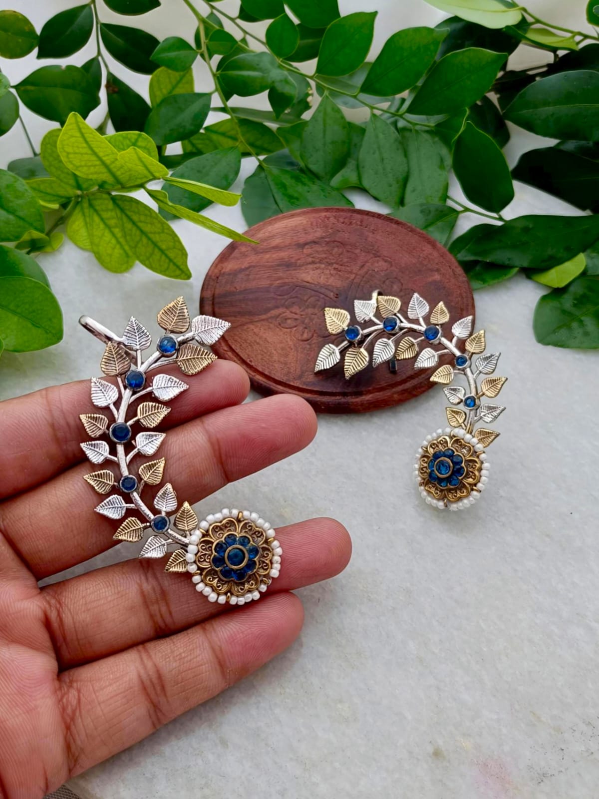 Aliya Dual Tone Leaf motif Stone Earcuff