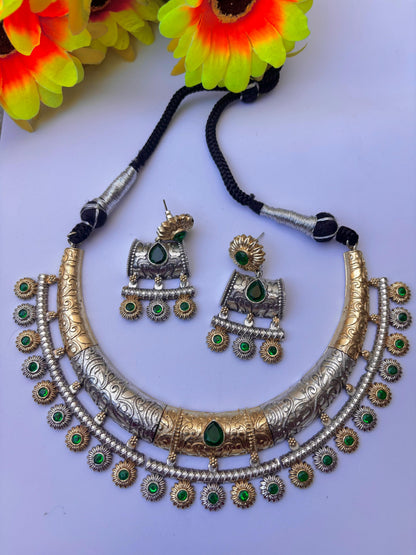 Kavya Dual Tone Hasli with Earrings