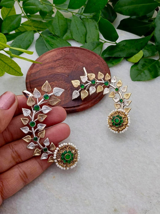 Beautiful Dual Tone Leaf Green colour stone Earcuff