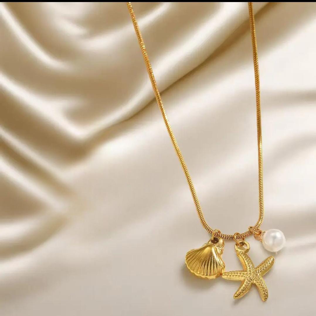 Gold Plated Anti Tarnish Stainless Steel Star Pendent Chain Necklace