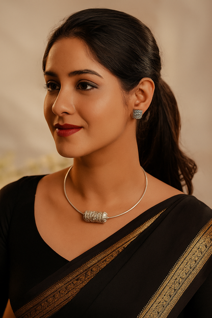 Beautiful Silver plated Hasli with Earrings