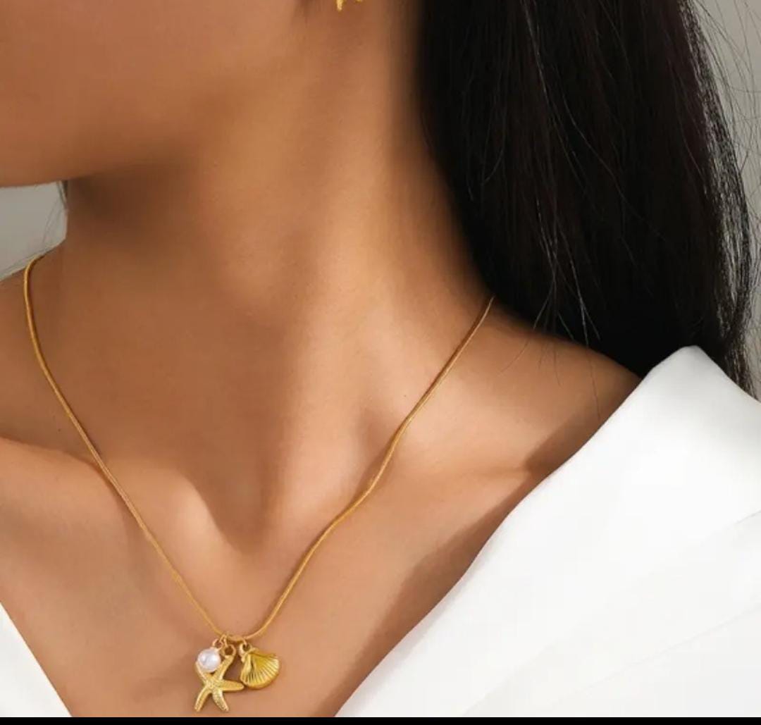 Gold Plated Anti Tarnish Stainless Steel Star Pendent Chain Necklace