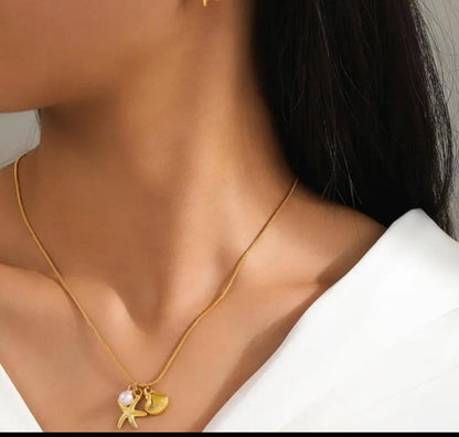 Gold Plated Anti Tarnish Stainless Steel Star Pendent Chain Necklace